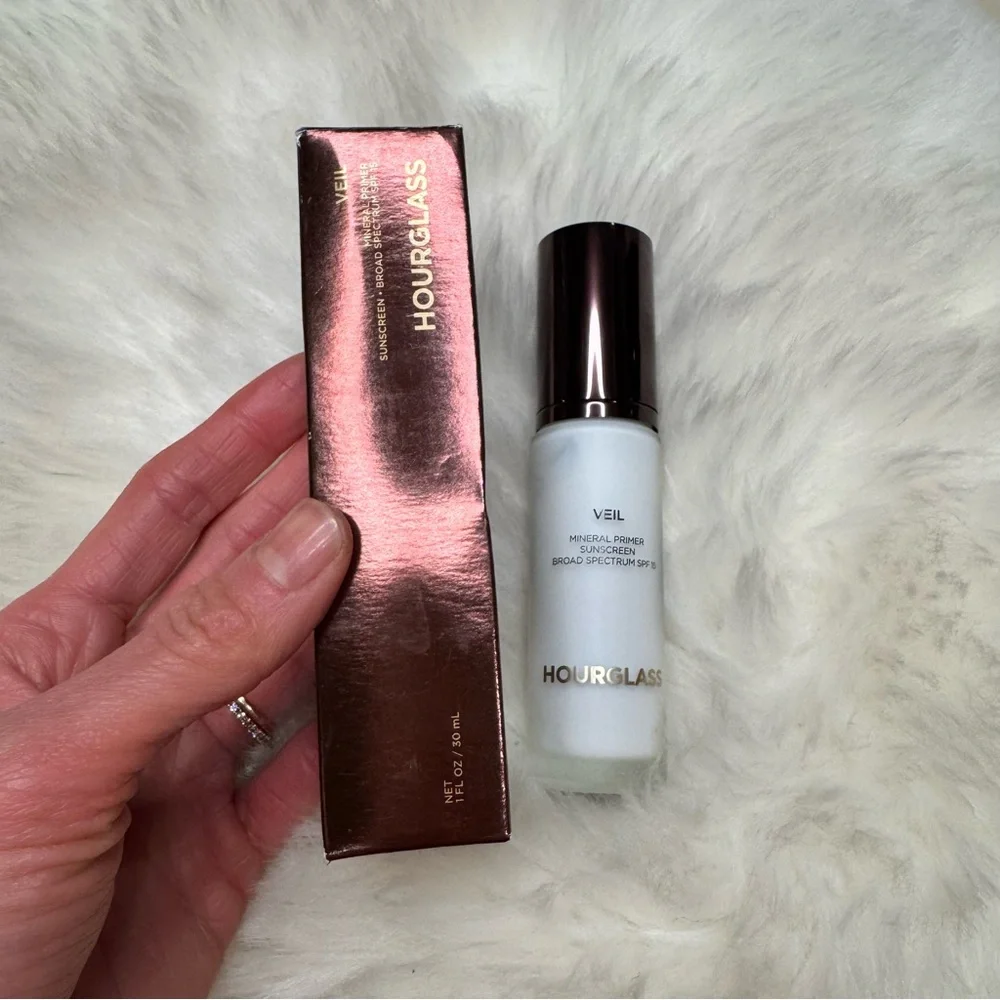 NIB Hourglass Veil Mineral Primer 1 oz. / 30 mL - Picture 4 of 11